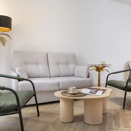 Amistad Apartment *